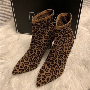 NWB Mia Women's Leopard Knit Heel Booties